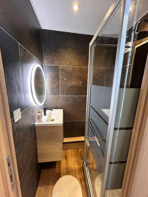 Le Nid Douillet Nanceien Apartment Nancy Bagian luar foto